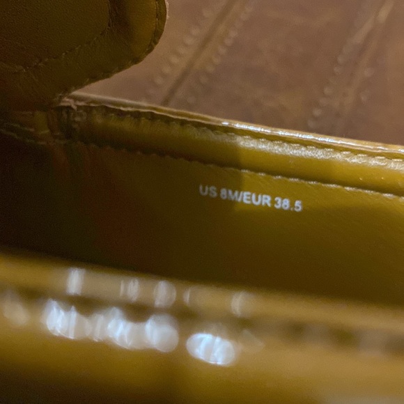 NWOT Vince Ghita Women’s Shoes Dark Gold/Tan Leather 8M - Picture 8 of 9